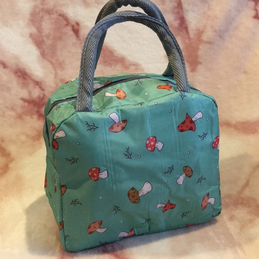 Mushroom Insulated Lunch Bag Tote NWT Nylon 9x7x4.50” Handles Zip Closure
